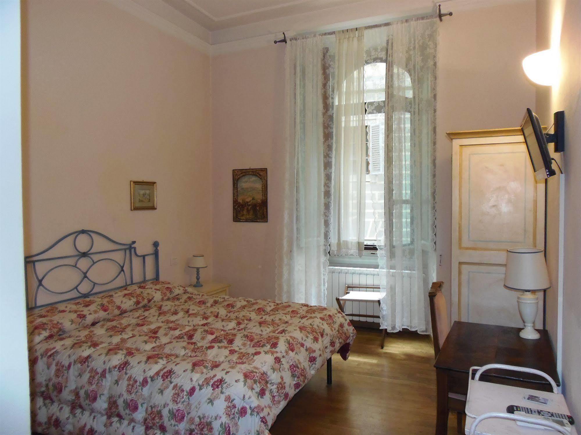 Relais Del Duomo Panzió Firenze Kültér fotó